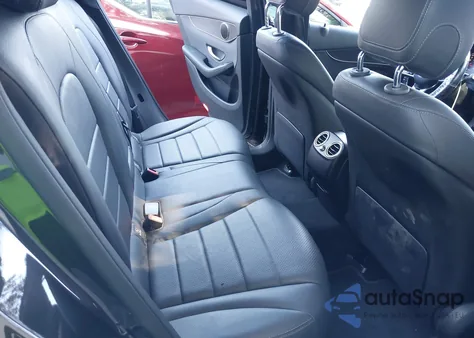 2020 Mercedes-Benz Glc 300 z USA, uszkodzony, nr VIN W1N0G8DB3LF860913